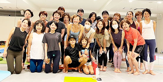 生徒の皆さんと楽しくレッスンしています2